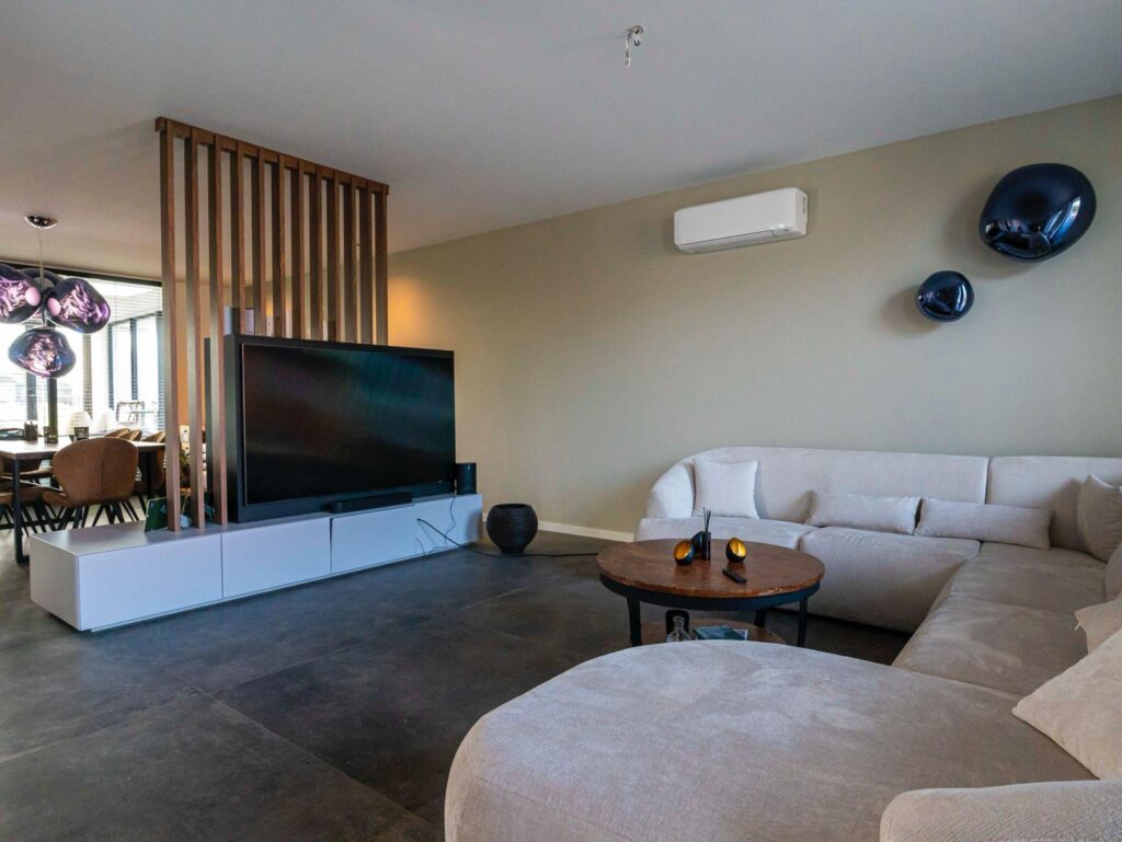 prefab chalet woonkamer