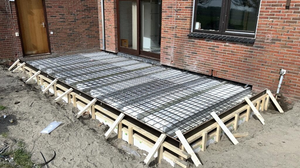 Fundering aanbouw op kleigrond