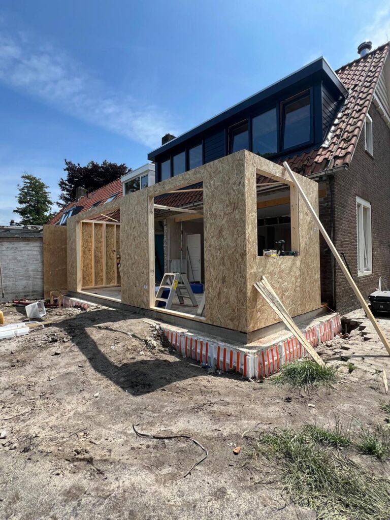 Aanbouw wanden met HSB