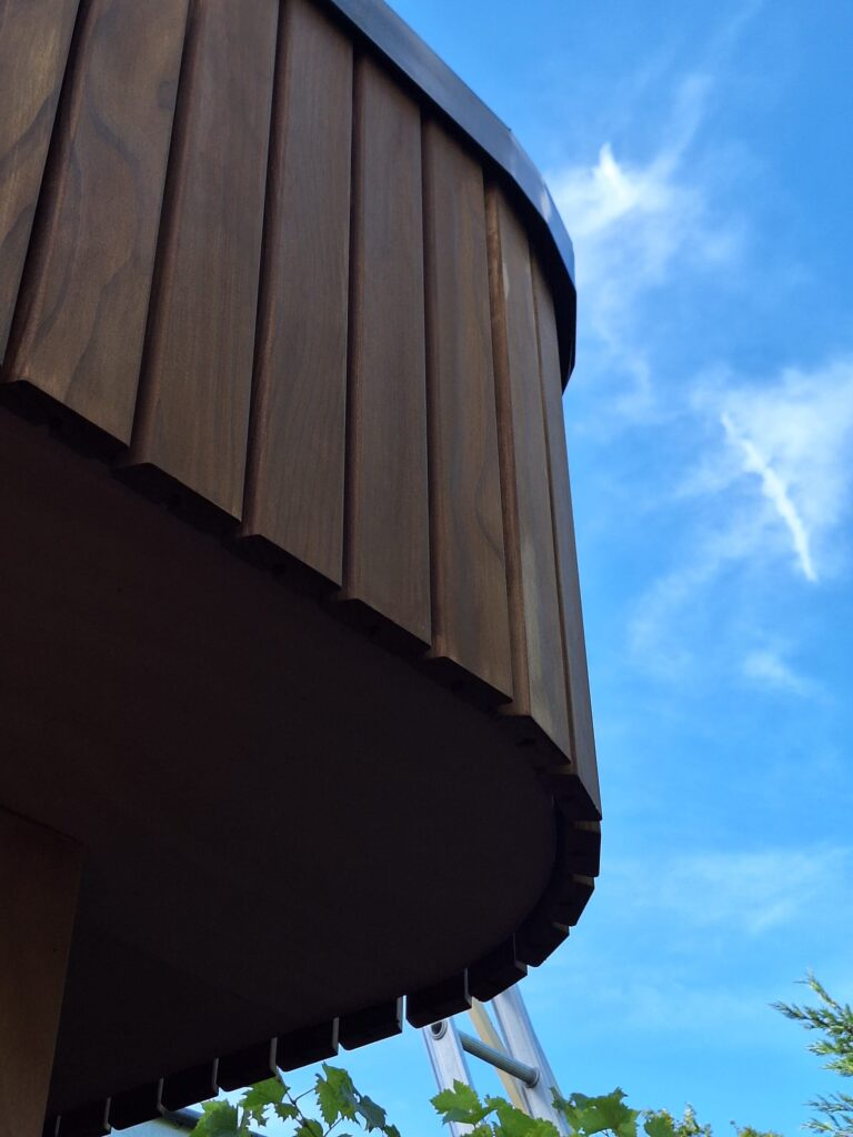 uitbouw ronde hoek houten