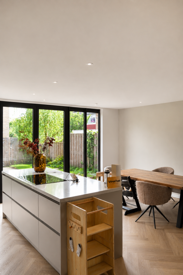 Aanbouw Pijnacker gerealiseerd met HSB constructie en veel lichtinval