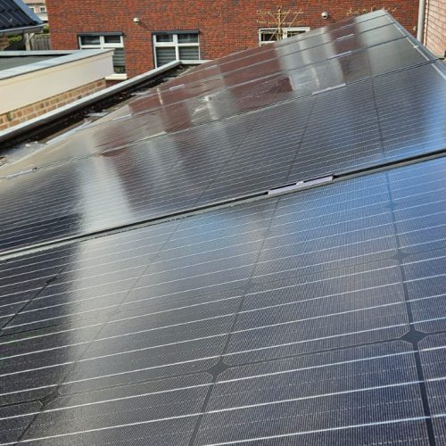 Zonnepanelen prefab dak